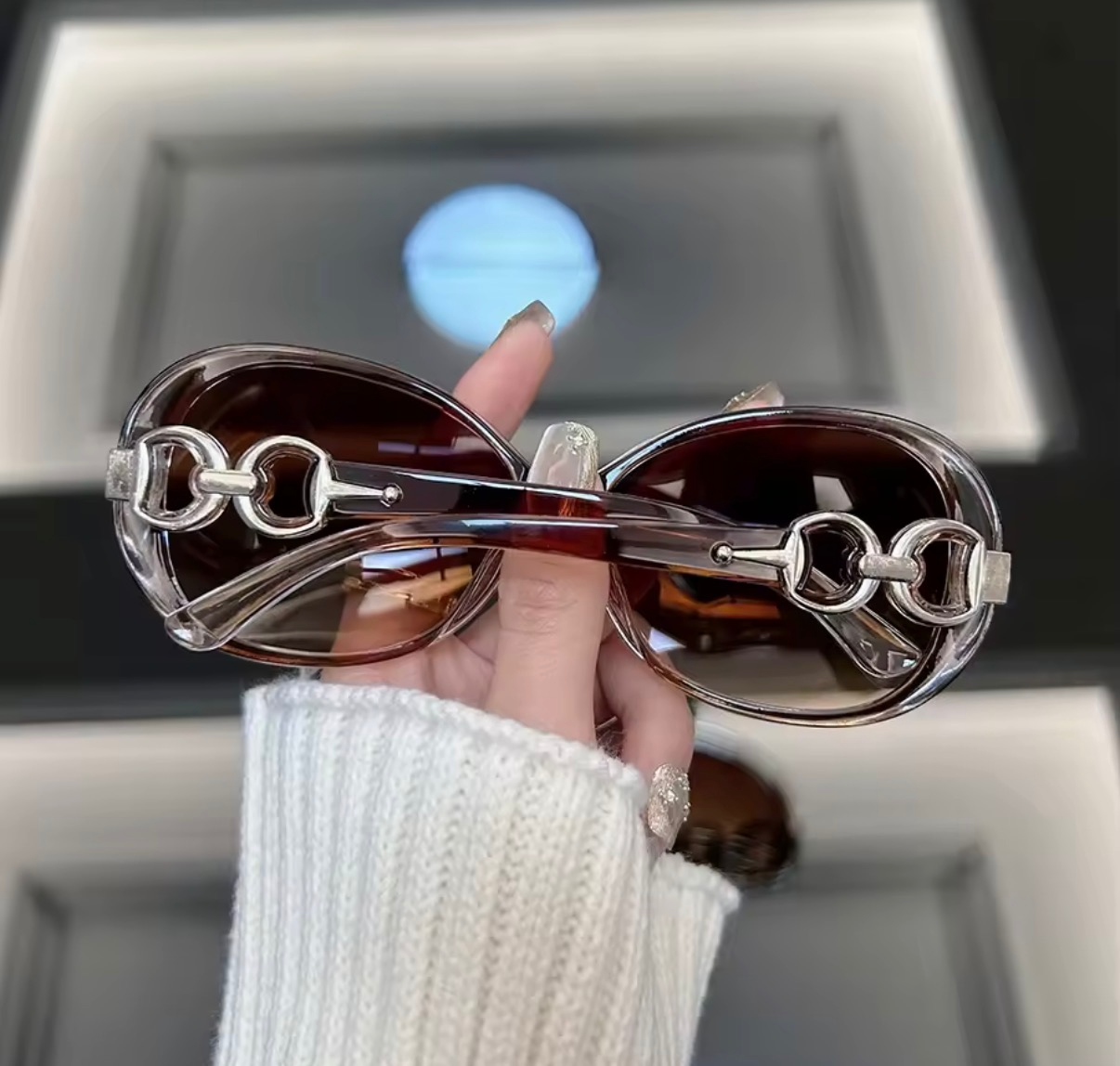 Y2K Baddie in Brownie Sunglasses